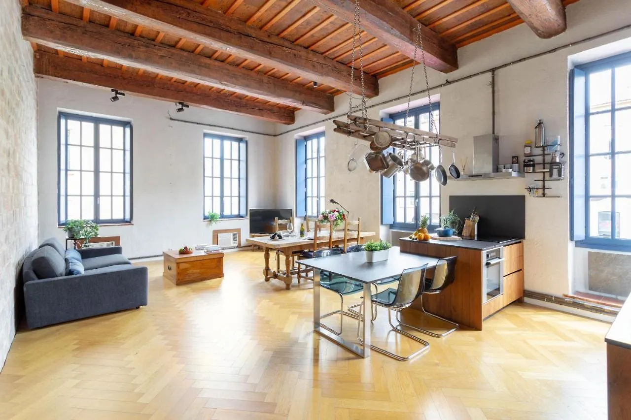 מרסיי Sunny Stylish Spacious Loft In Old-Port דירה