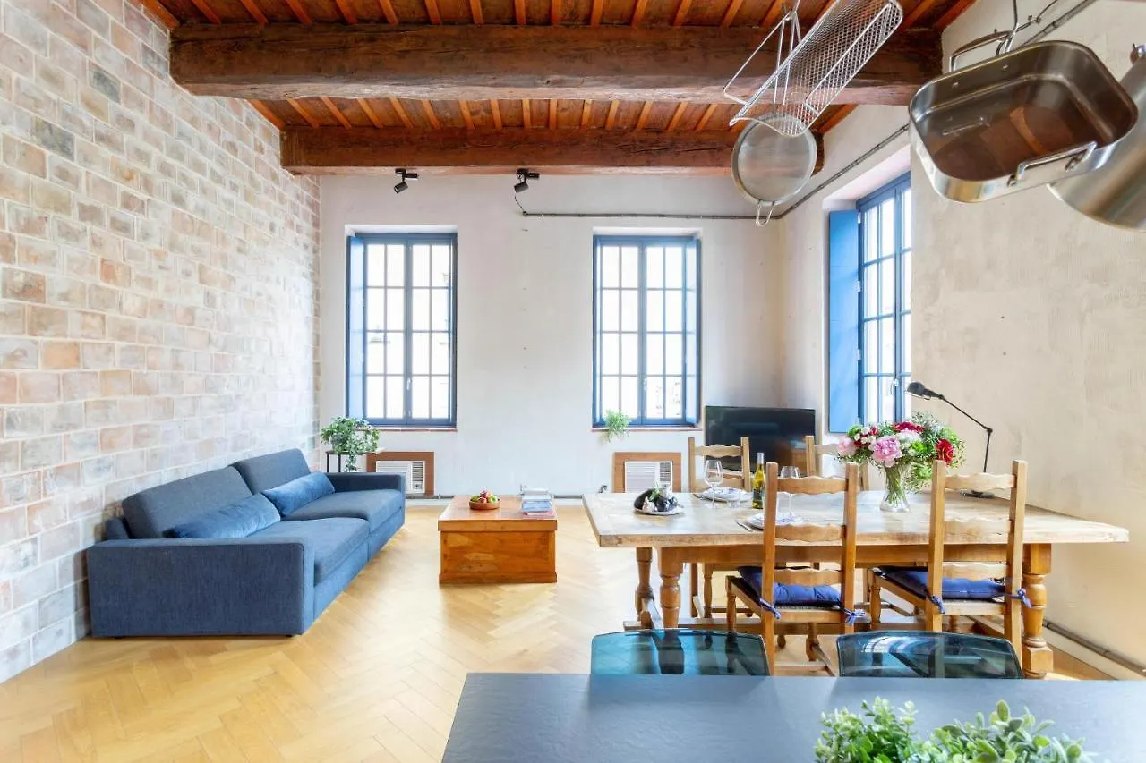 Apartment Sunny Stylish Spacious Loft In Old-Port Marseille France
