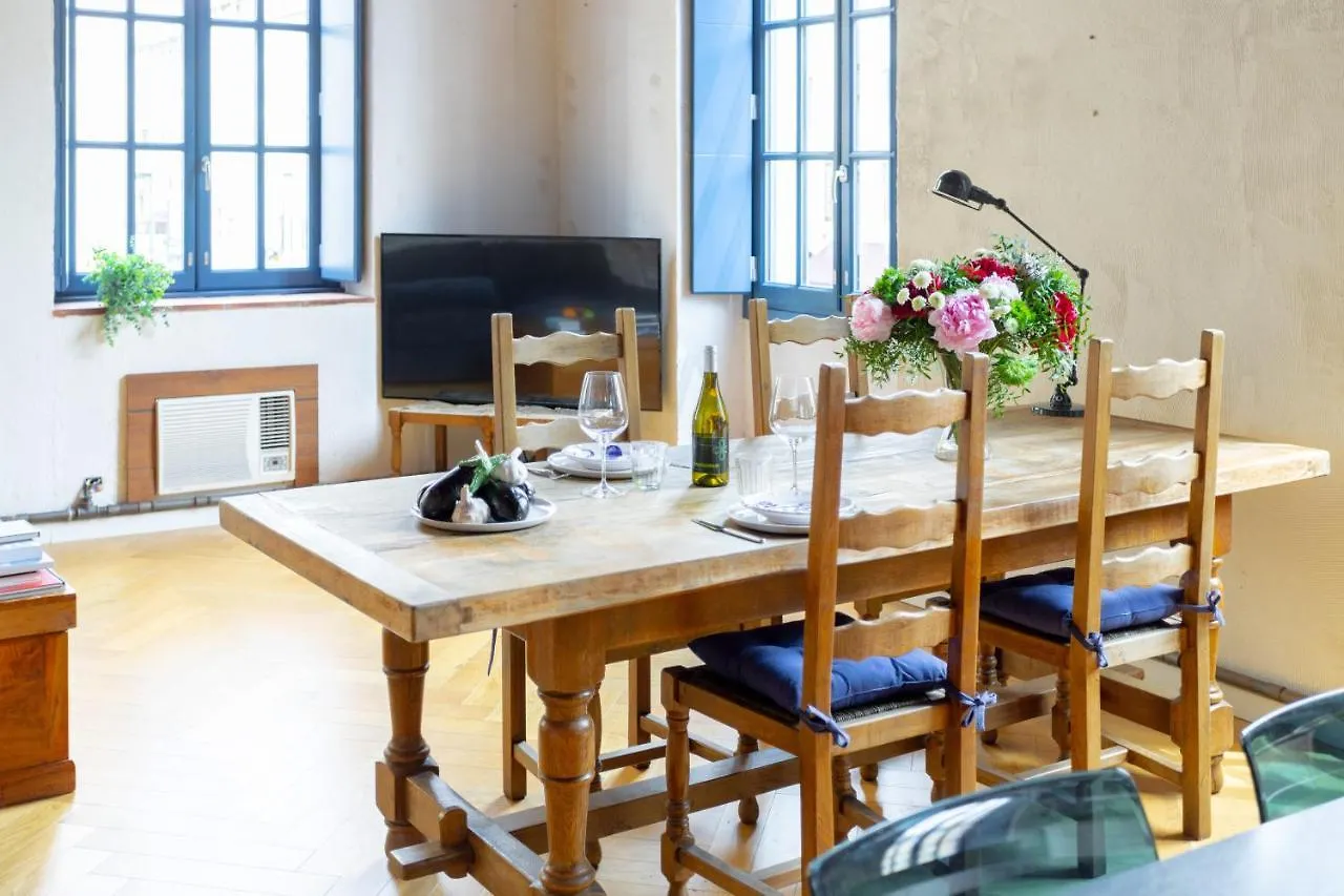 Sunny Stylish Spacious Loft In Old-Port Marseille