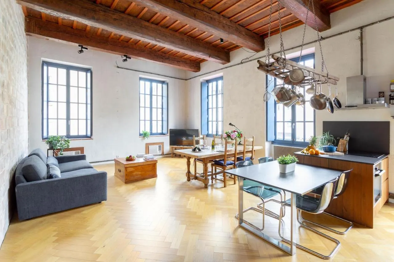 מרסיי Sunny Stylish Spacious Loft In Old-Port 0*,