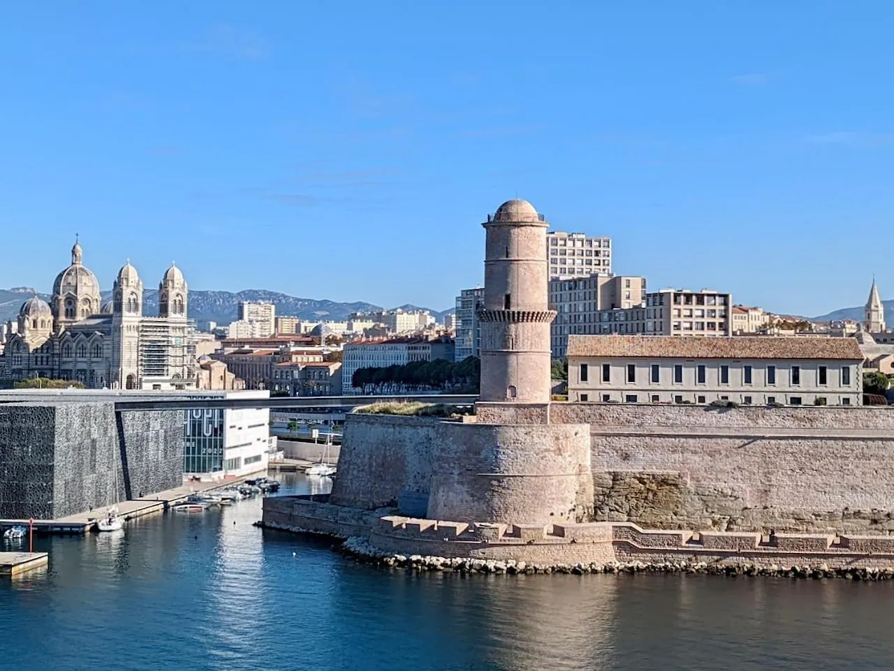 Apartment Sunny Stylish Spacious Loft In Old-Port Marseille
